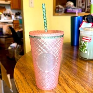 STARBUCKS PEARL PINK JEWELED DIAMOND CUT GRANDE 16 OZ CUP BLUE GREEN SWIRL STRAW